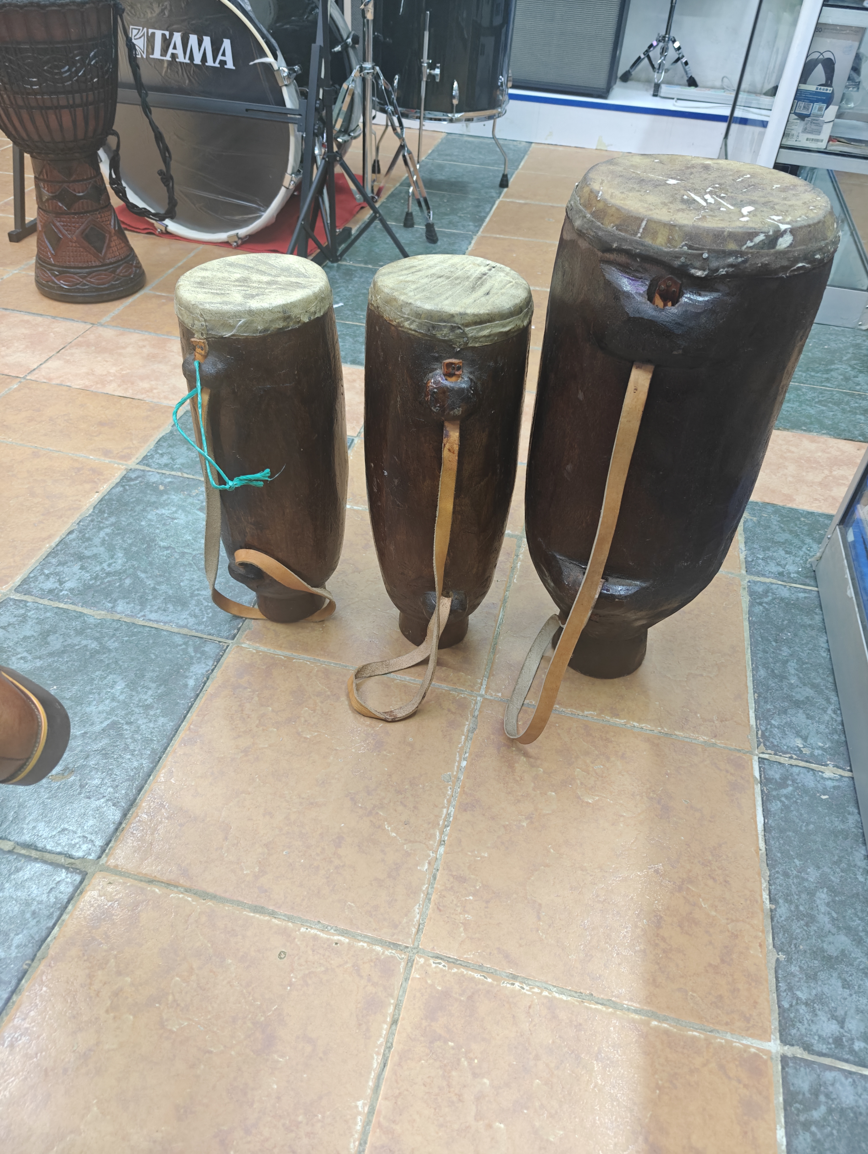 Isukuti  drum quality  set